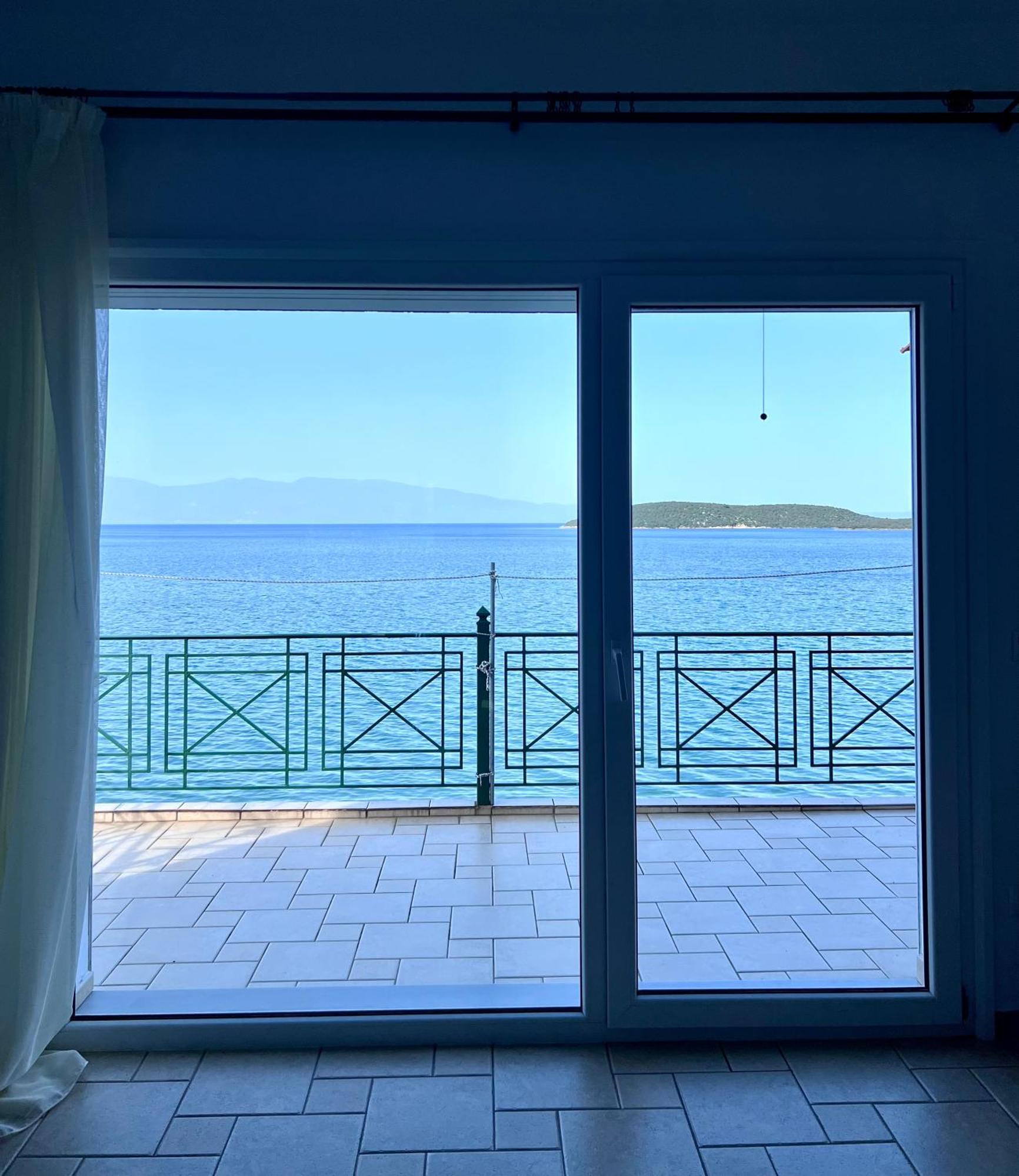 Villas Nies Sourpi Екстериор снимка