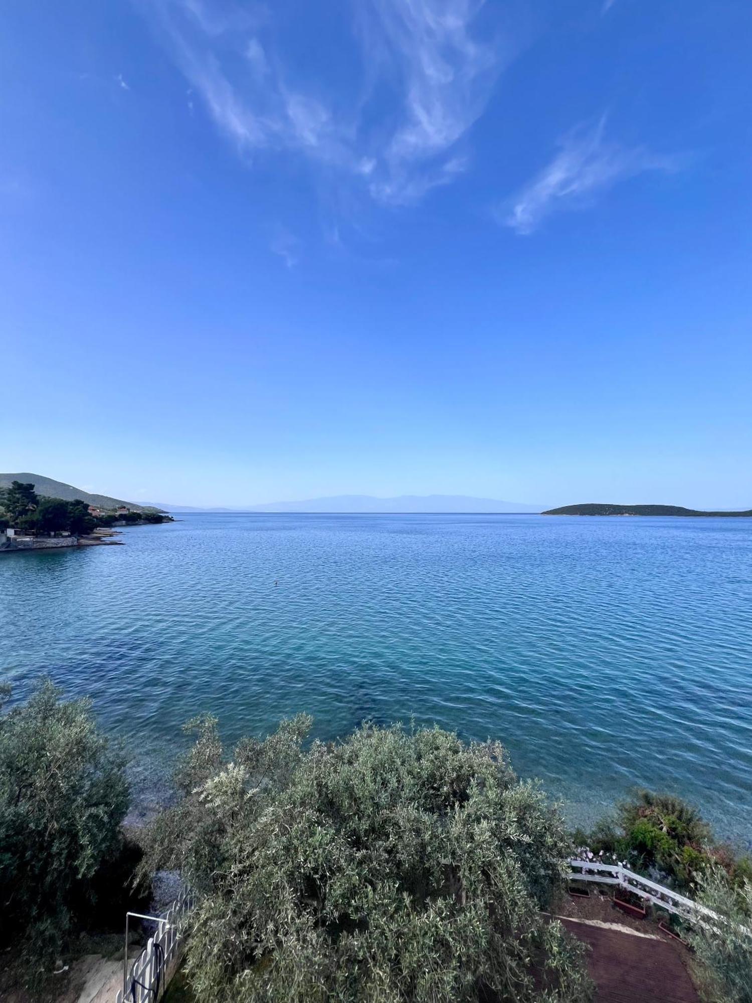 Villas Nies Sourpi Екстериор снимка